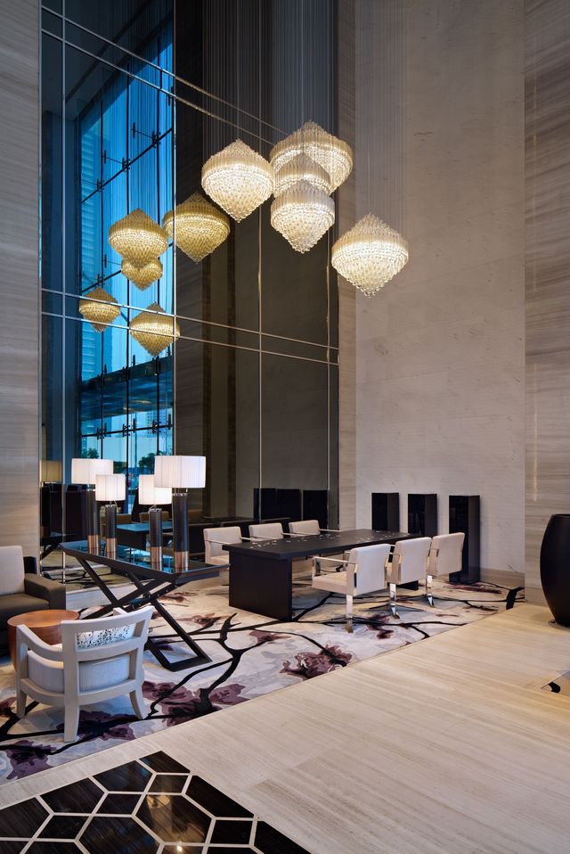 001_Lasvit_Steigenberger_Dubai_15GU147_Photo_2015_full_4096.jpg