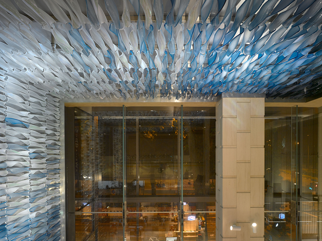 003_Lasvit_OUE Downtown Gallery_Singapore_16SG055_Photo_2017_full_4096.jpg