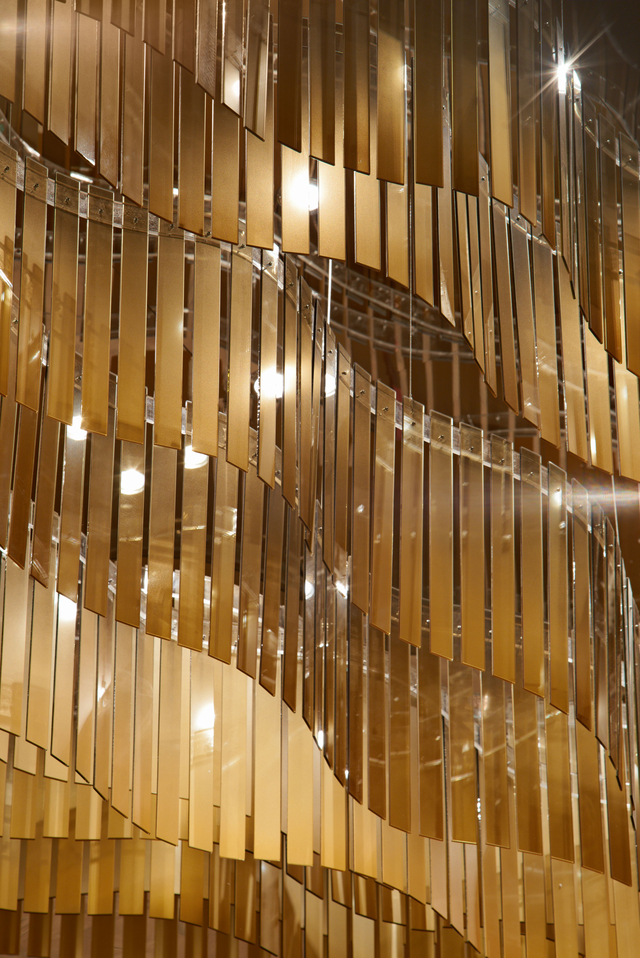 004_Lasvit_Fairmont Flame Towers_Baku_10GU157_Photo_2014_full_4096.jpg