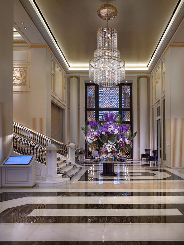 012_Lasvit_Four Seasons_Jakarta_13SG023_Photo_2017_full_4096.jpg
